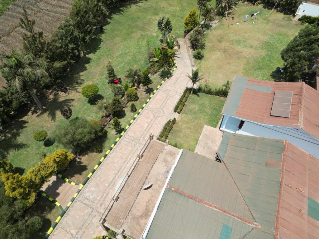 Riverside Resort Hotel Kabale Bagian luar foto