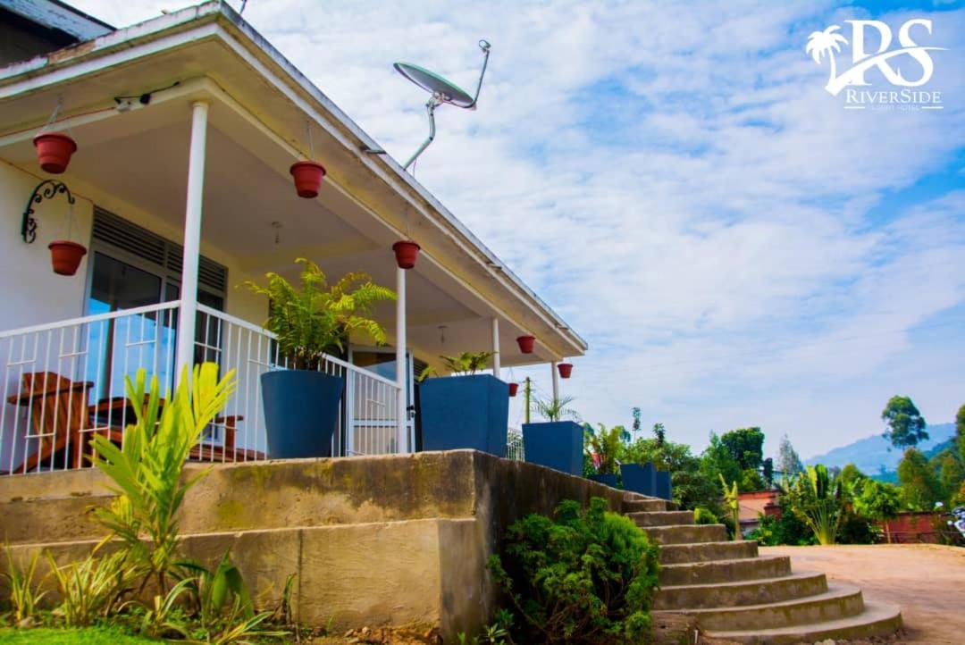Riverside Resort Hotel Kabale Bagian luar foto
